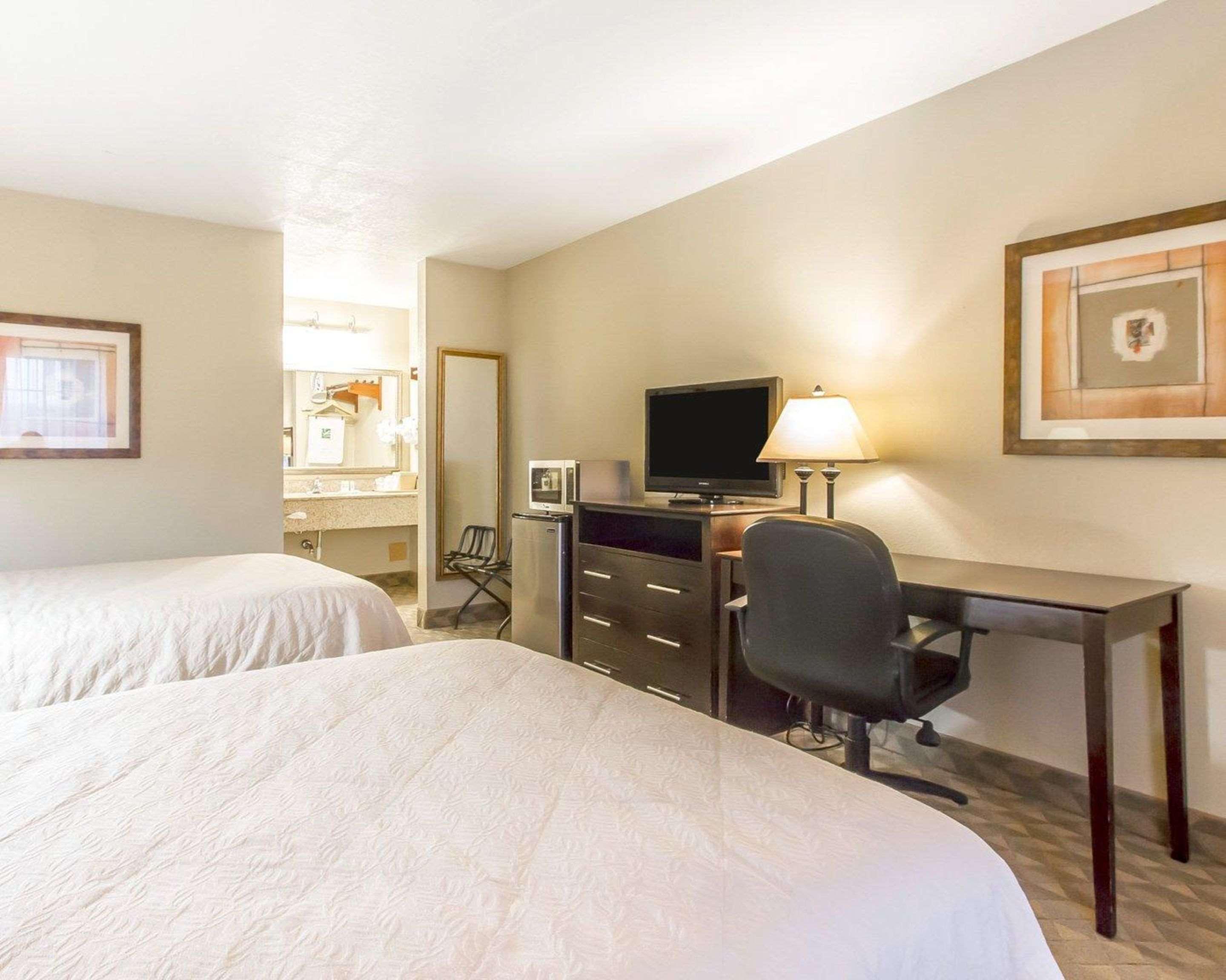 Quality Inn & Suites Greenville I-65 Экстерьер фото