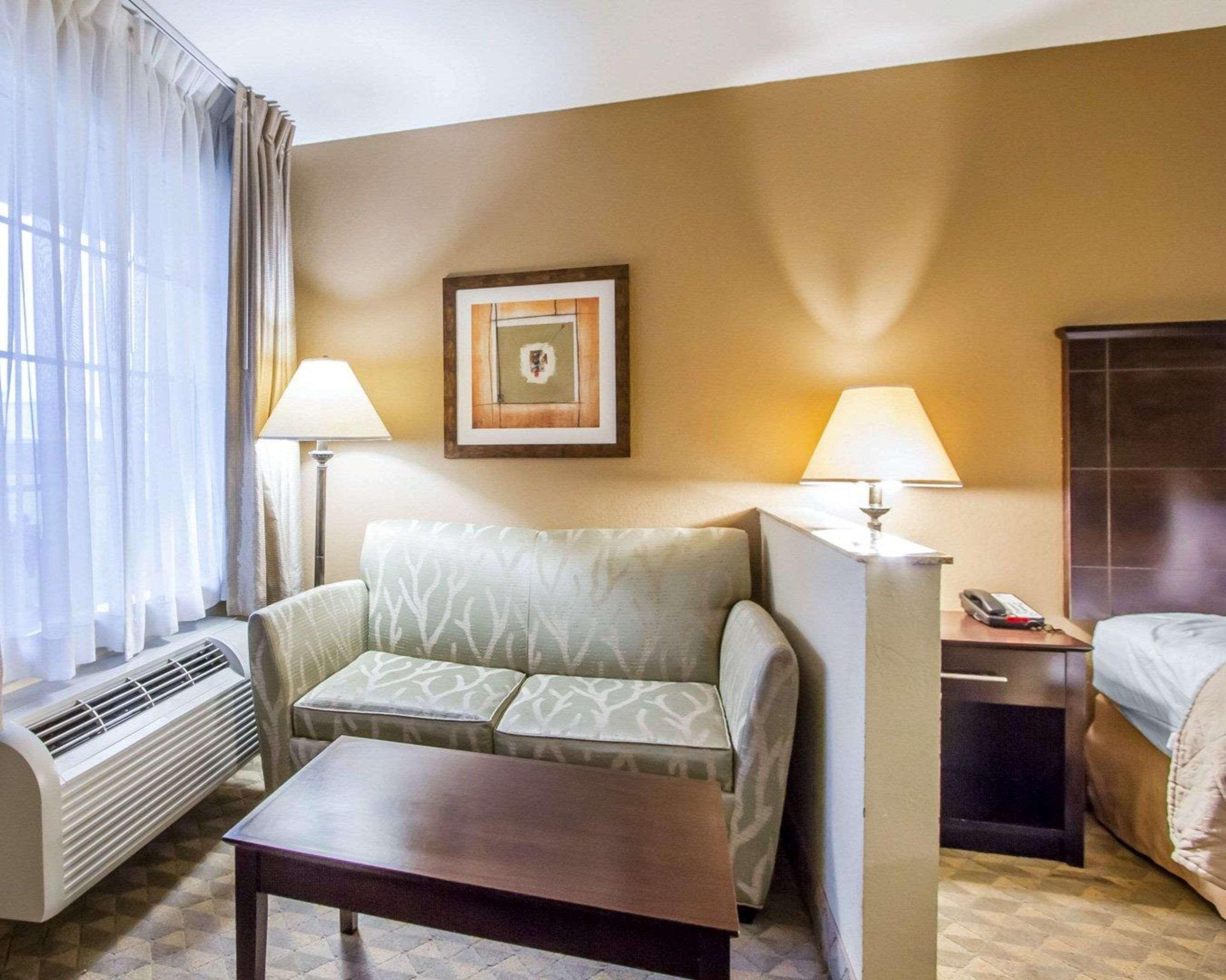 Quality Inn & Suites Greenville I-65 Экстерьер фото