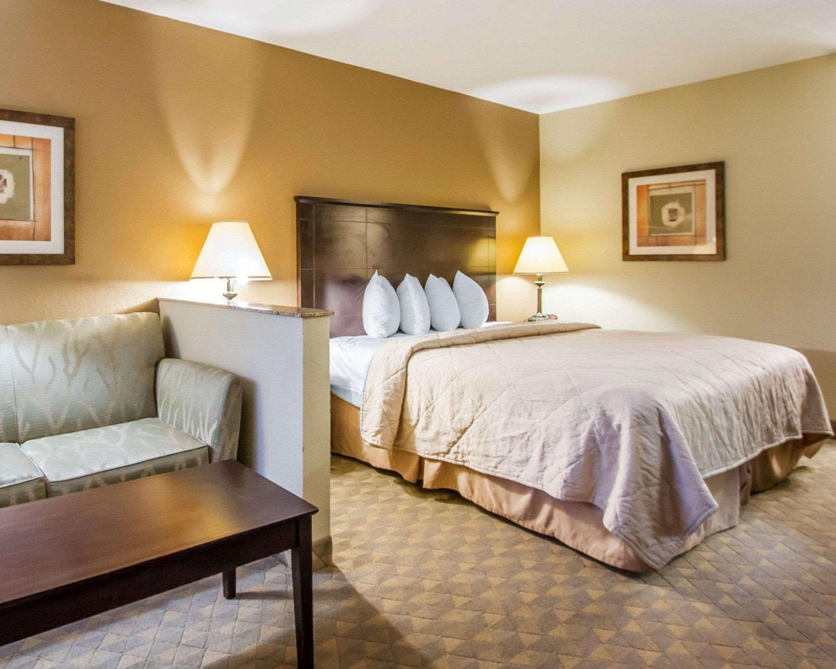 Quality Inn & Suites Greenville I-65 Экстерьер фото