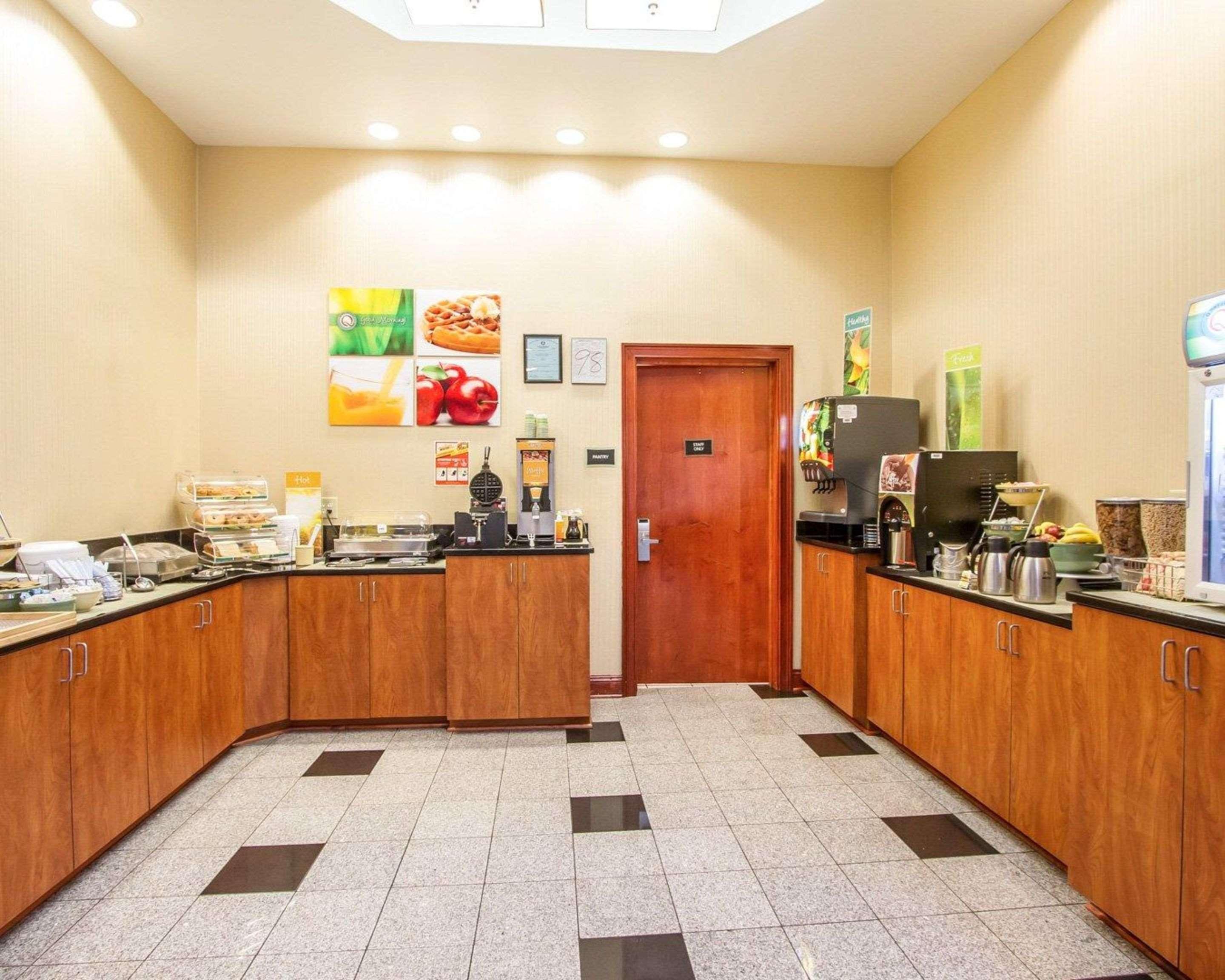 Quality Inn & Suites Greenville I-65 Экстерьер фото