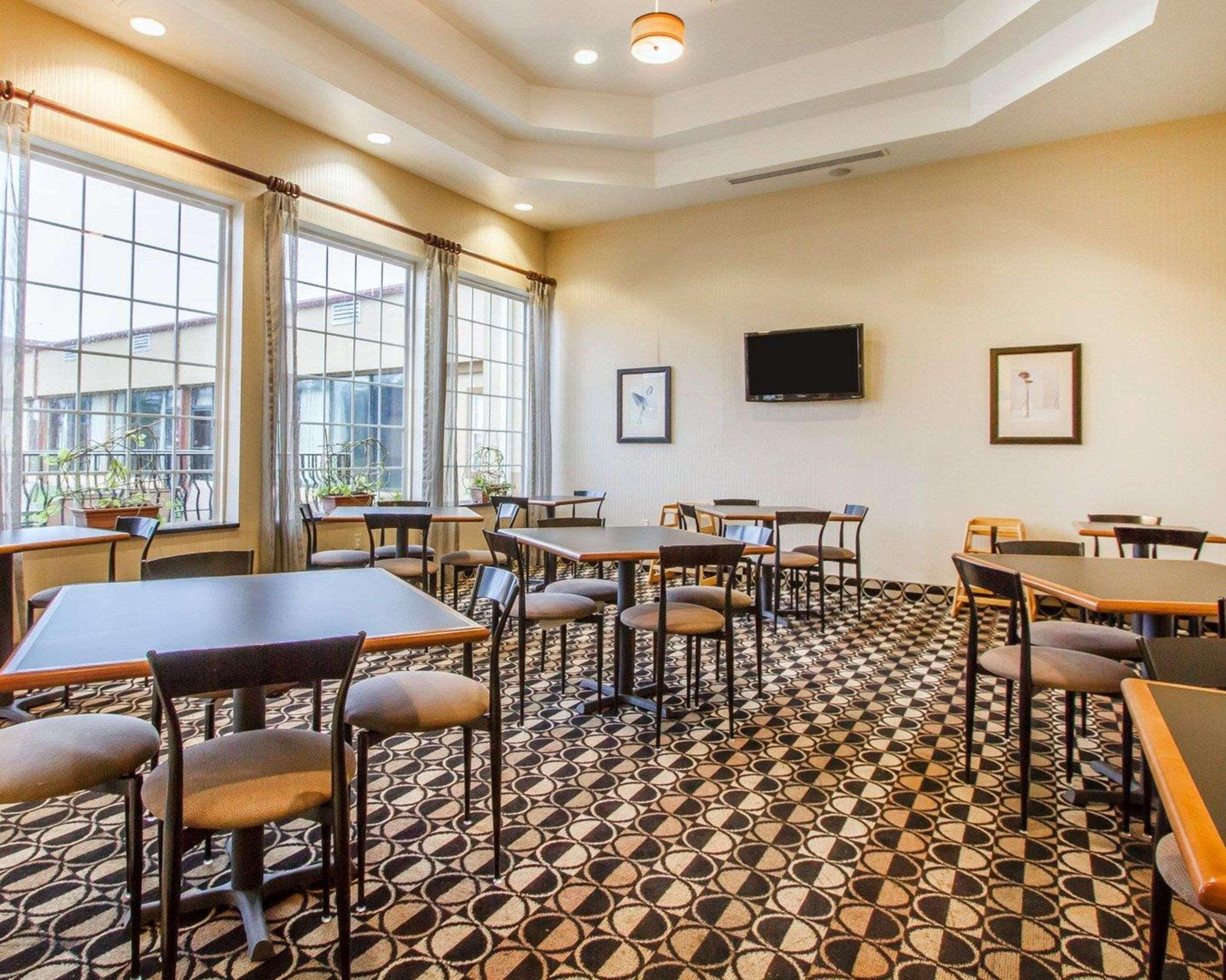 Quality Inn & Suites Greenville I-65 Экстерьер фото