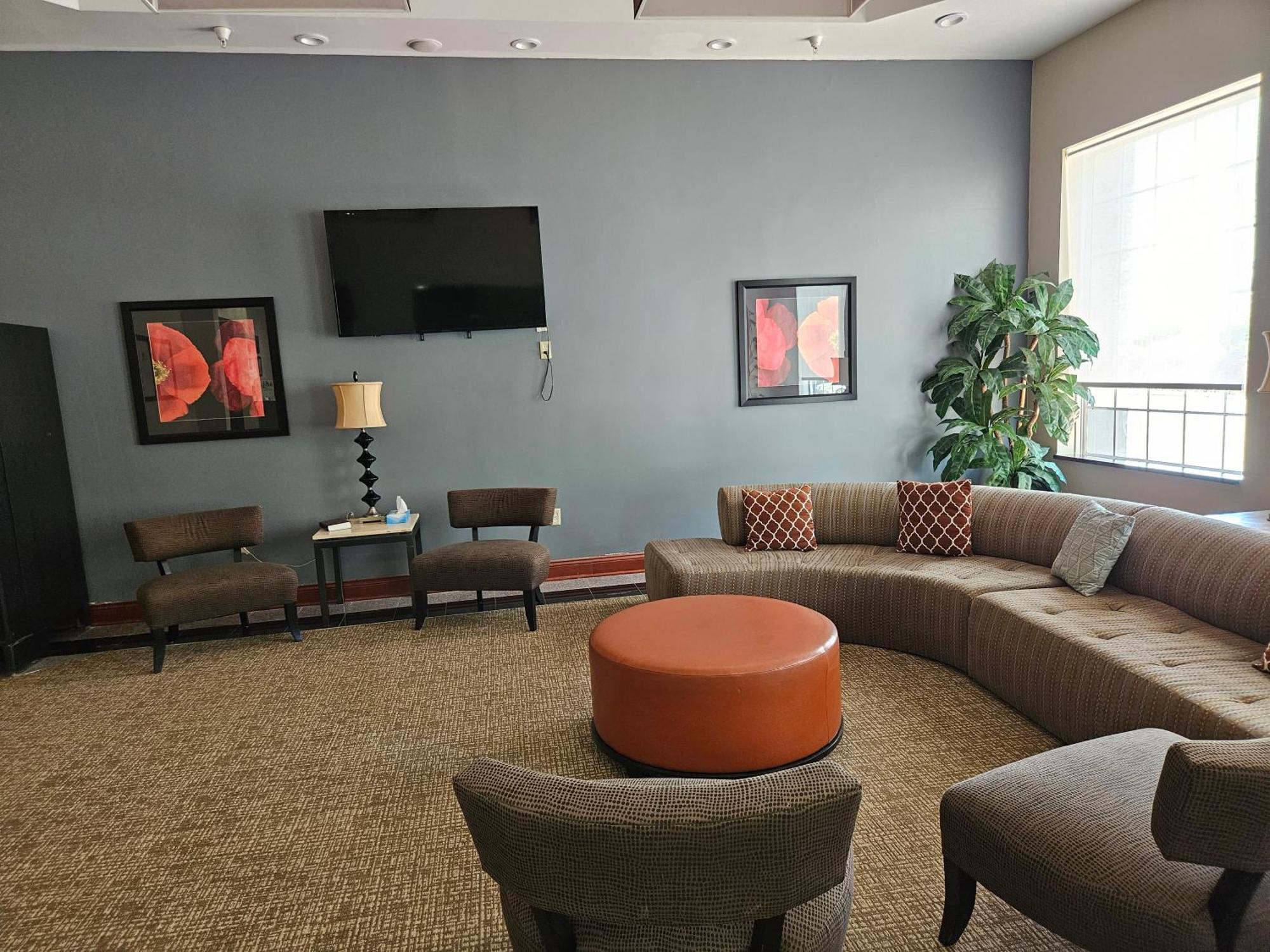 Quality Inn & Suites Greenville I-65 Экстерьер фото