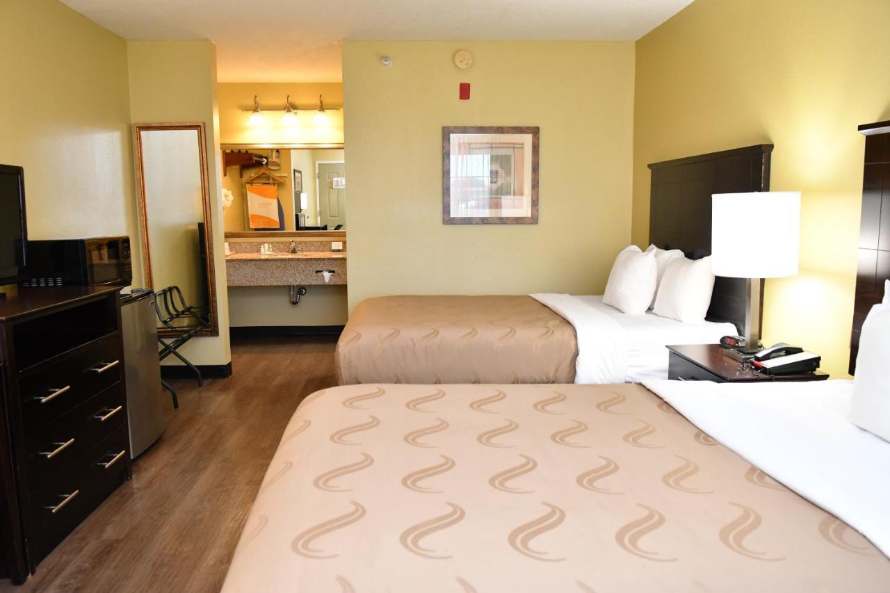 Quality Inn & Suites Greenville I-65 Экстерьер фото